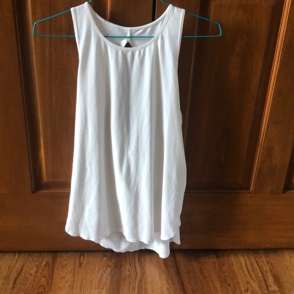 Lululemon tank worn one time